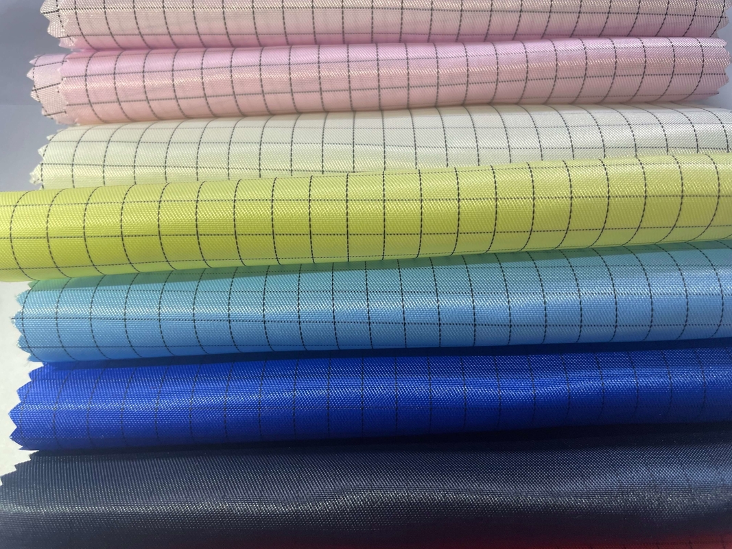 Tela ignífuga ESD conductora, tela cruzada impermeable antiestática de algodón polivinílico FR para ropa de trabajo
